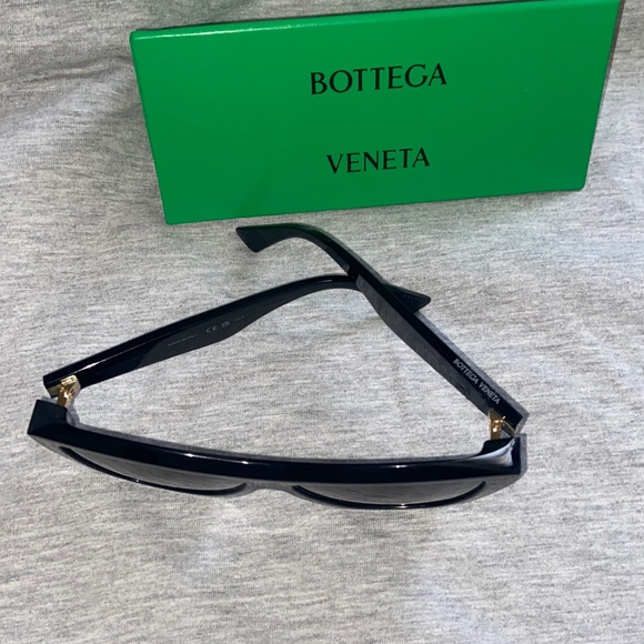 BOTTEGA VENETA Sun Glasses - Picture 4 of 14